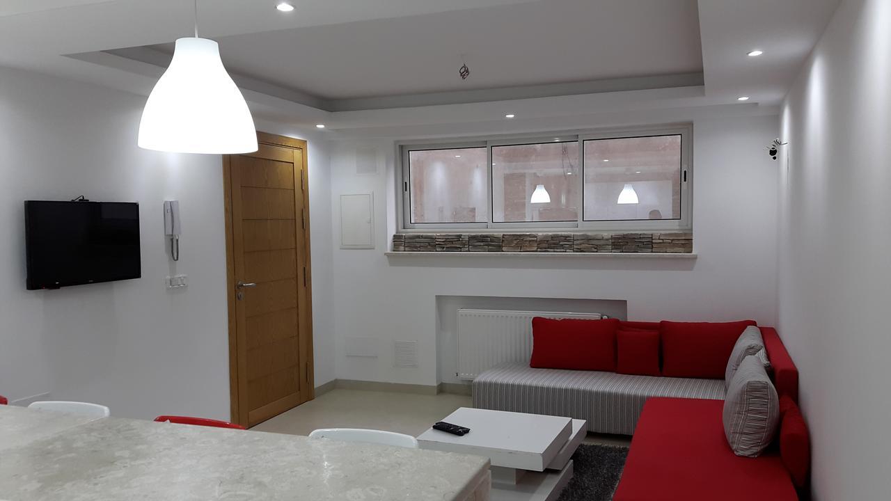 Ain Zaghouan Apart In Front Of Tunis Mall Lac 2 Apartment Exterior photo